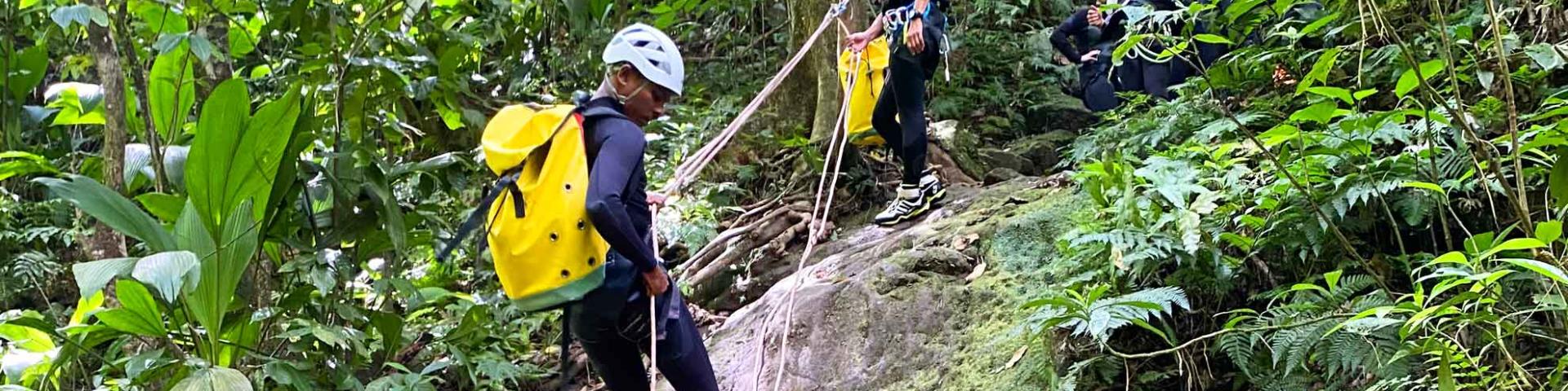 Canyoning Descente en rappel Rivière Mitan Morne-Vert Martinique