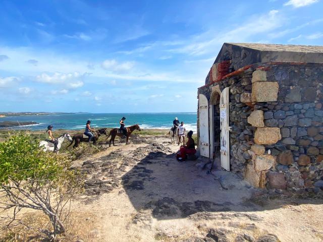 Chapelle de la Vierge des Marins Grand Macabou Randonnée équestre Trace des Caps Vauclin Martinique