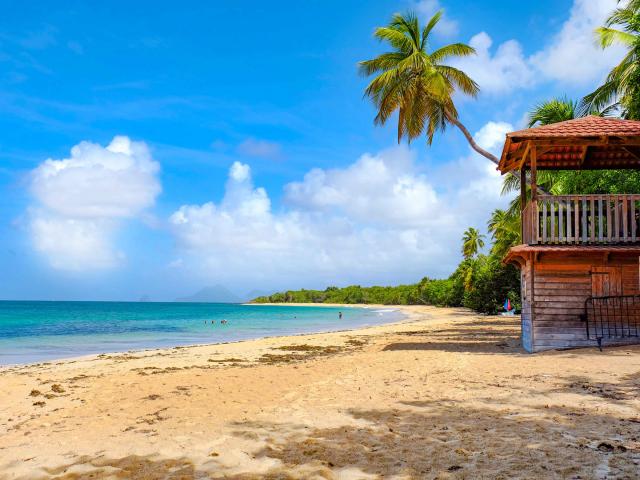 Plage des Salines Poste de surveillance Sainte-Anne Martinique