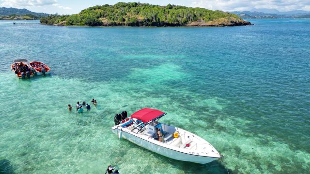 Baignoire de Joséphine Fond blancs Bateau Denis excursions François Martinique