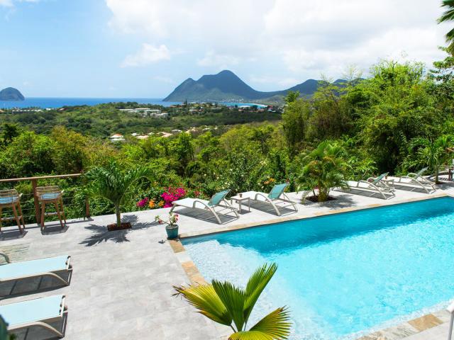 pool-hotel-kazorocher-diamant-martinique