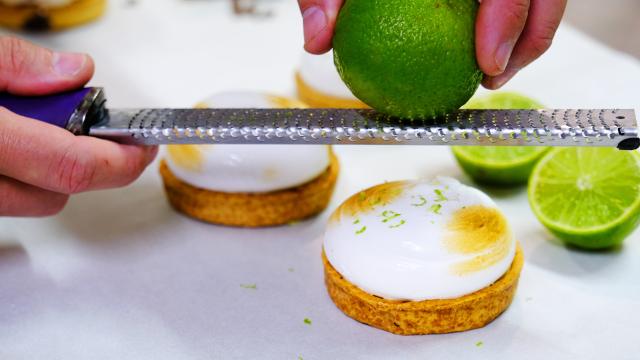 tartlet-lemon-zestedcitron-green-lapatisserie-fortdefrance-martinique