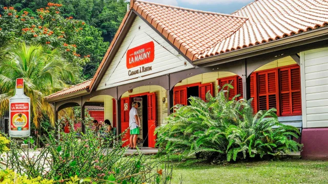 Cabane à rhum Distillerie Maison La Mauny Rivière-Pilote Martinique