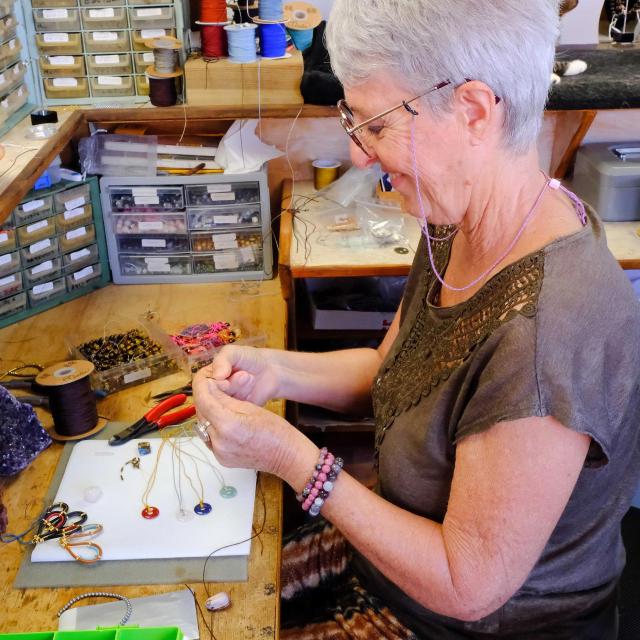 Martine Cornelus Artisan Bijoutier Bijonat Trois-îlets Martinique