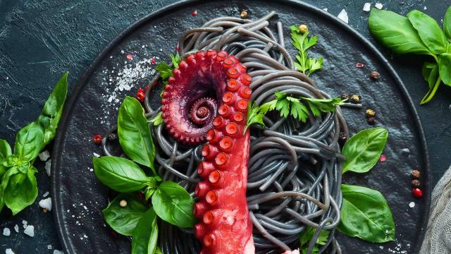 Spaghettis à l'encre de seiche Poulpe Recette Martinique