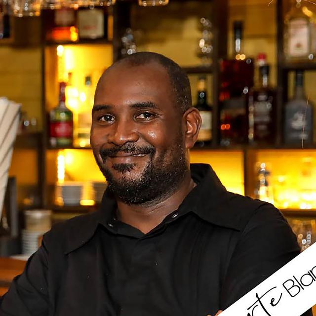 Harold Jeanville Maitre-restaurateur, chef et propriétaire du Restaurant Carte Blanche Trois-îlets Martinique