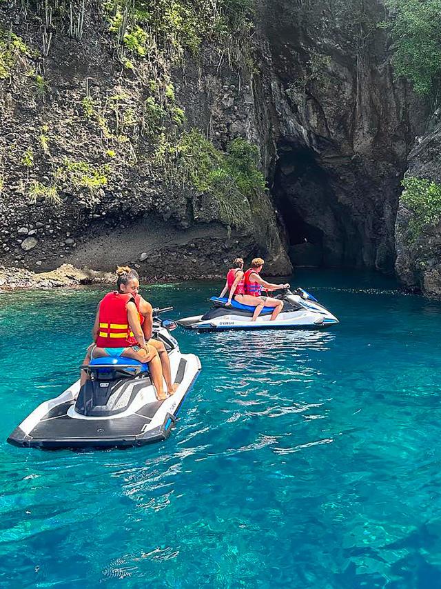 Jet Ski Jump in Trois-îlets Martinique