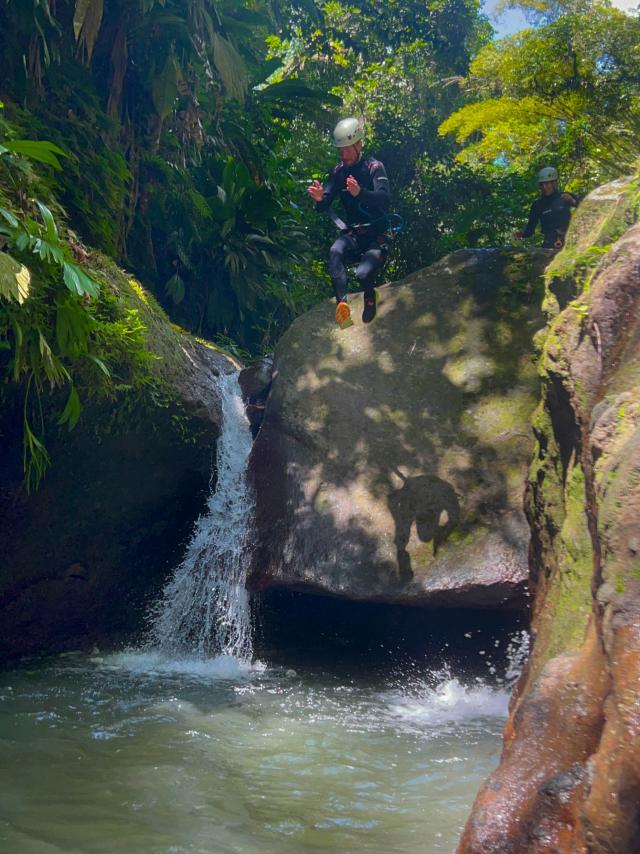 Canyoning Absalon Bureau de la randonnée et du canyoning Fort-de-France Martinique