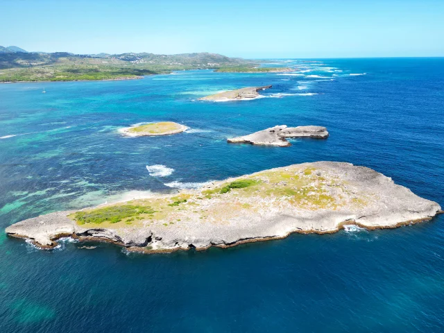 Ilet Poirier Ilet Percé Ilet Burgaux Réserve naturelle des îlets de Sainte-Anne Martinique