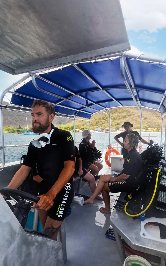 Bateaux Alpha Plongée Anses d'Arlet Martinique