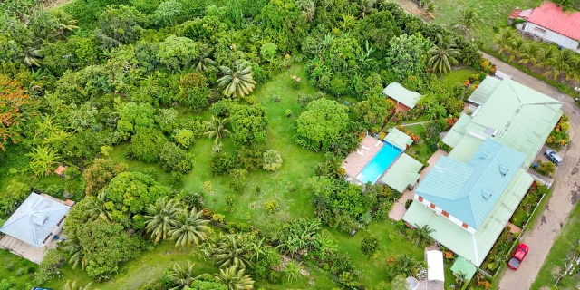 Jardin Kaz à Vanille Trinité Martinique