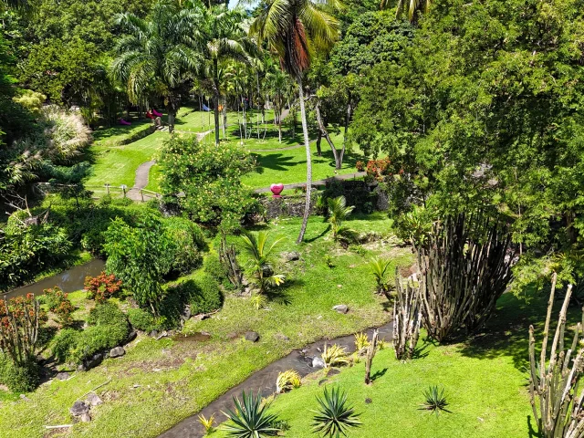 Jardin Zoo Habitation Latouche Carbet Martinique